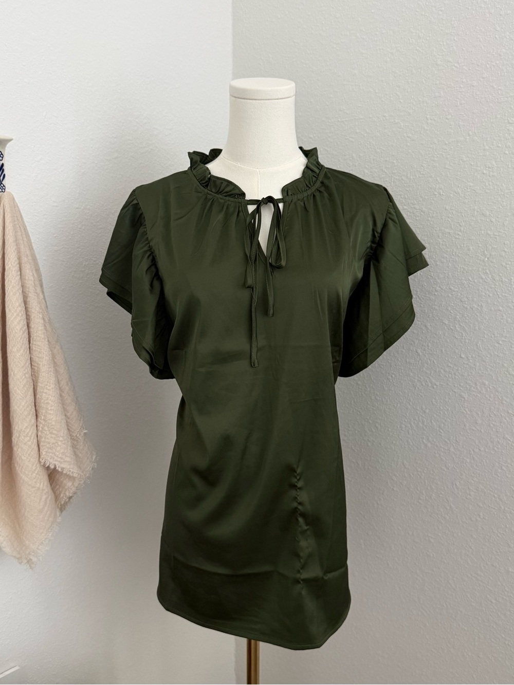 Flower & Feather Olive Green Ruffle Neck Blouse Size 1XL
